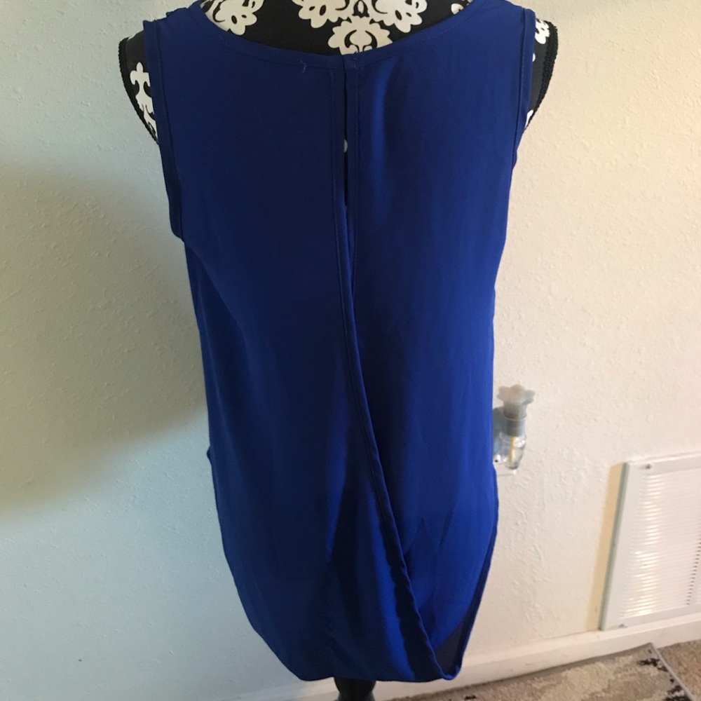 Cutout blouse - Picture 2 of 3